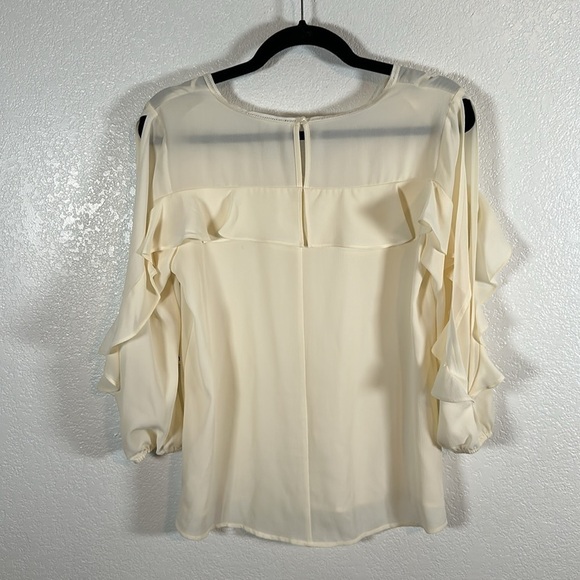 Stylus Ivory Spilt Ruffle Sleeve Blouse Size Small NWT - Picture 5 of 7